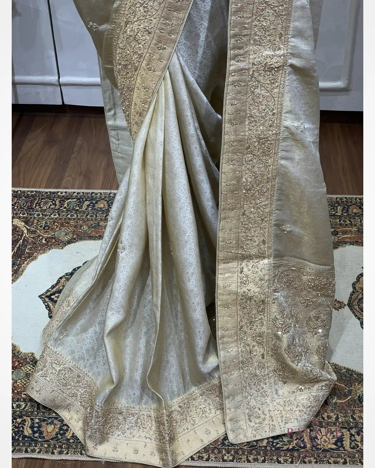 Champagne Gold Floral Jaal Pure Sillk Banarasi x Hand Embroidery
