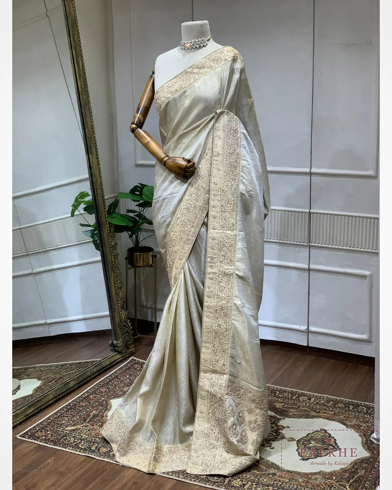 Champagne Gold Floral Jaal Pure Sillk Banarasi x Hand Embroidery