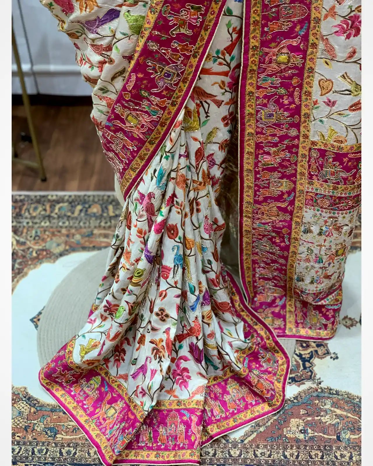 Ivory Bird Motifs Silk Pashmina x Hand Embroidery