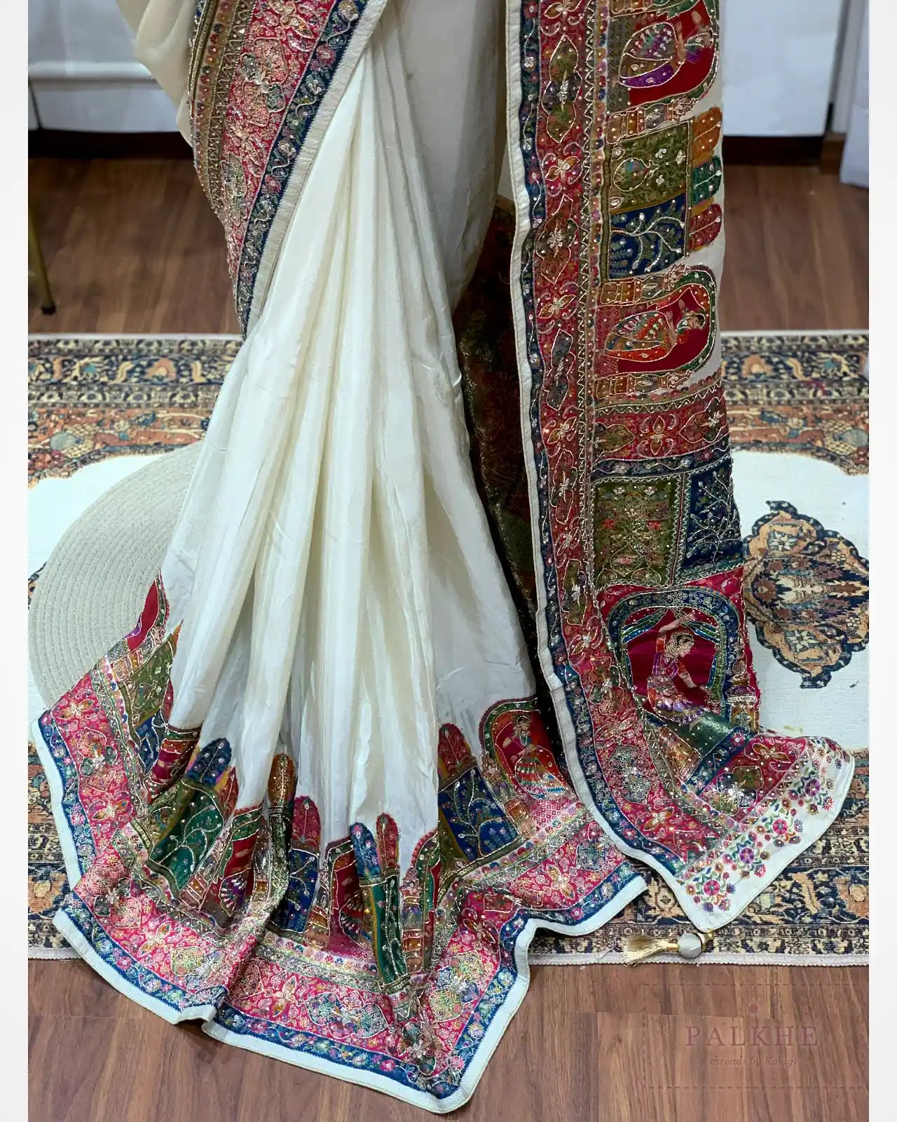 Off-White Crepe Silk Pashmina x Hand Embroidery