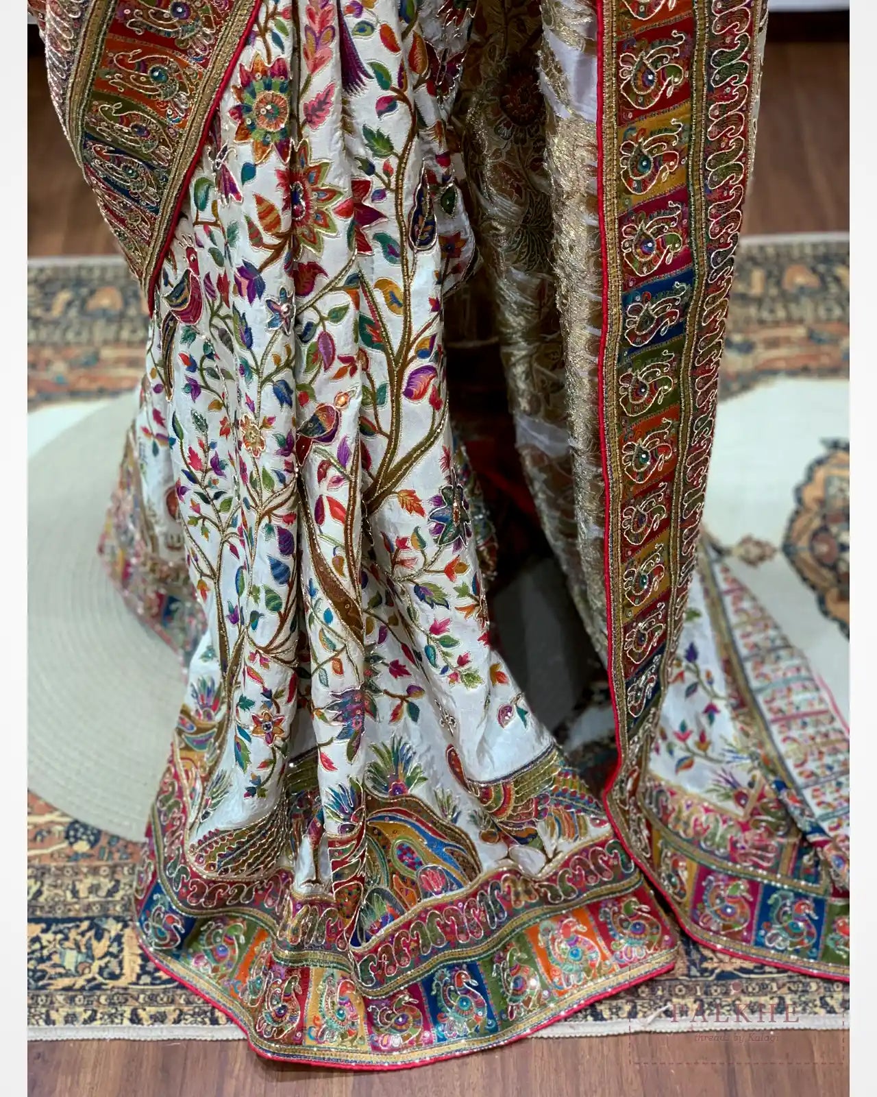 Cream Traditional Motifs Pashmina x Hand Embroidery