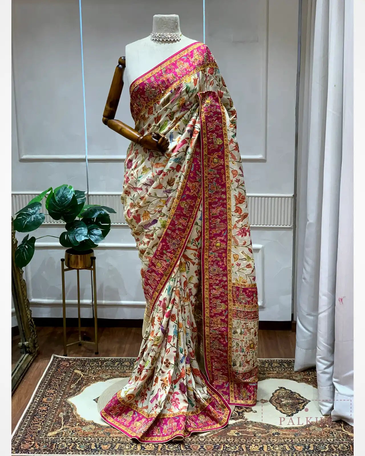 Ivory Bird Motifs Silk Pashmina x Hand Embroidery