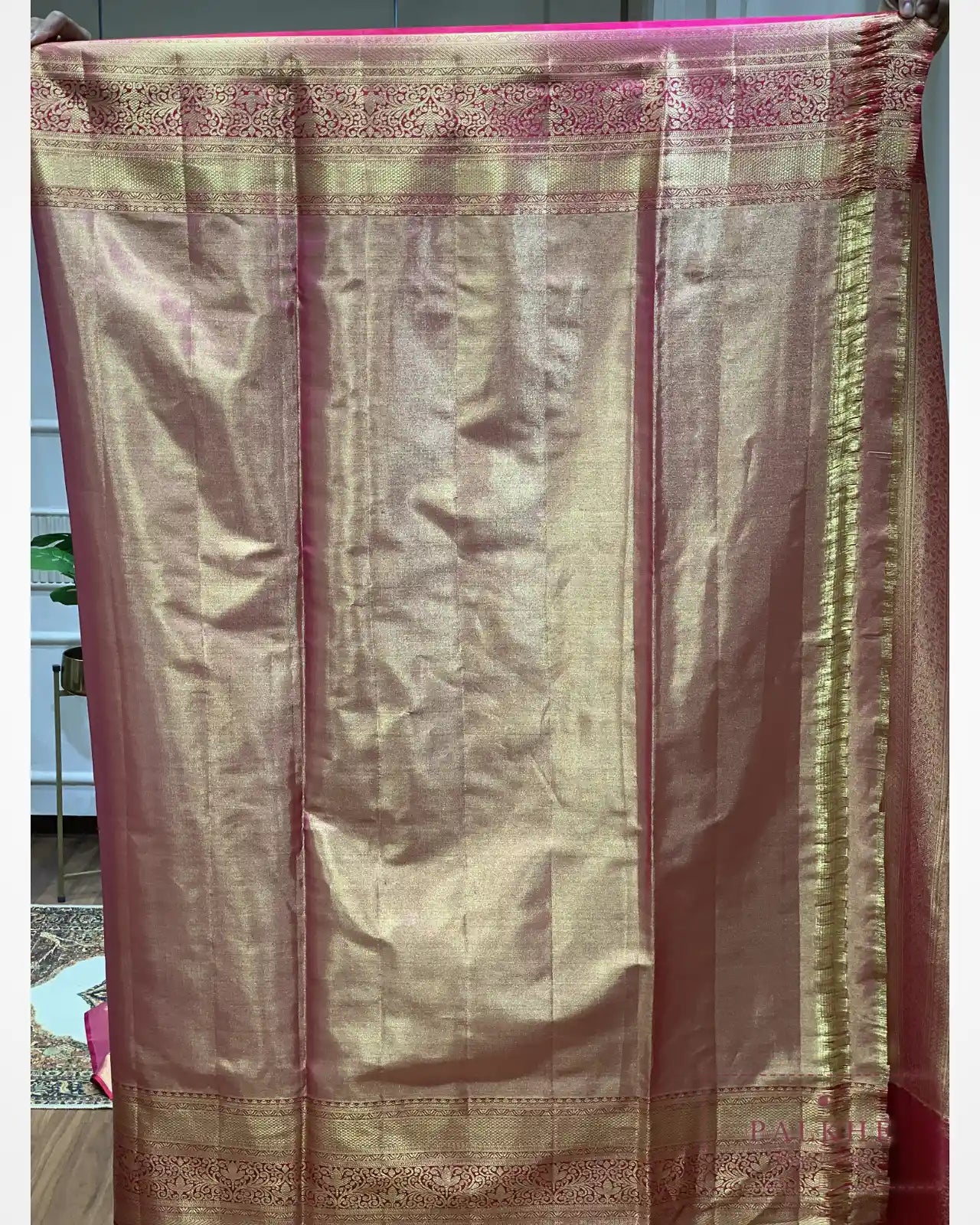 Ornate Gold Kanjivaram Animal Motifs in Tissue Brocade Silk
