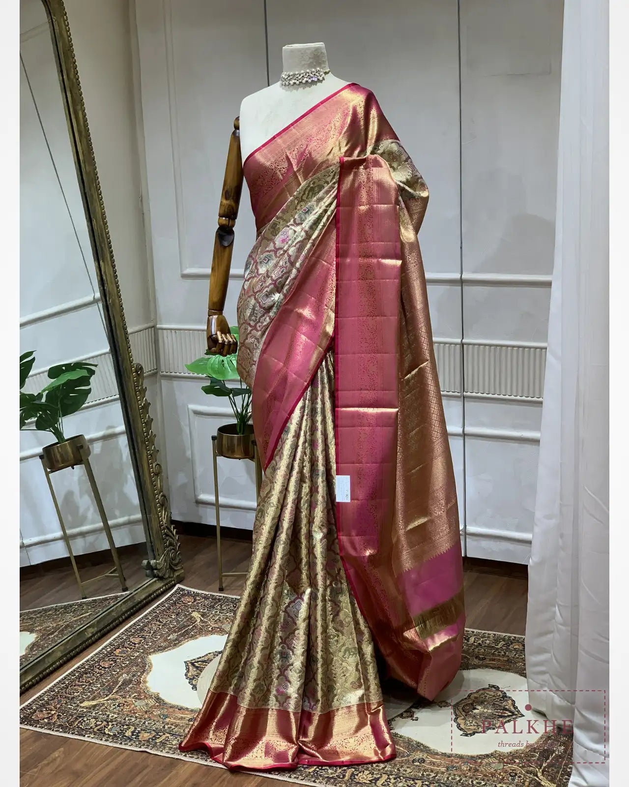 Ornate Gold Kanjivaram Animal Motifs in Tissue Brocade Silk